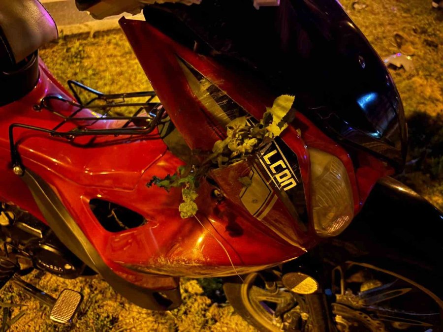 Antalya’da Kontrolden Çıkan Motosikletin Sürücüsü Hayatını Kaybetti