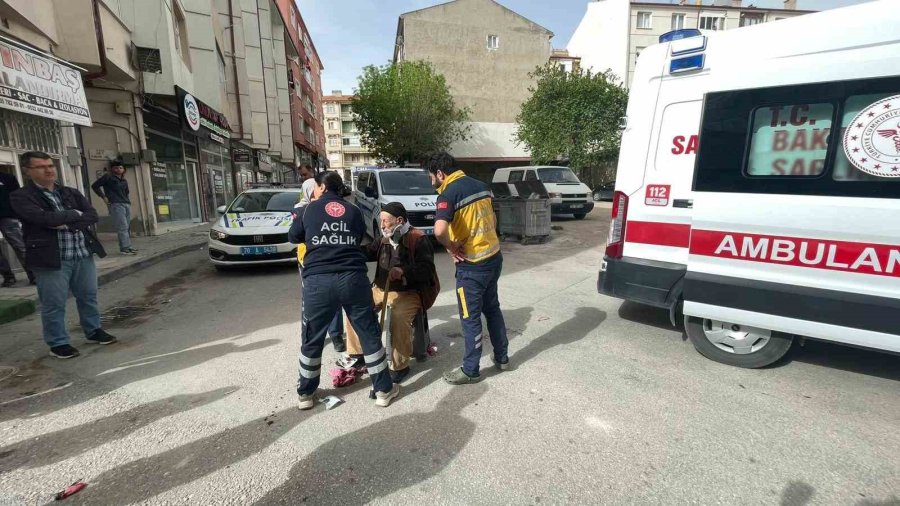 Karaman’da Yaşlı Adamın Yaralandığı Kaza Anı Kameraya Yansıdı