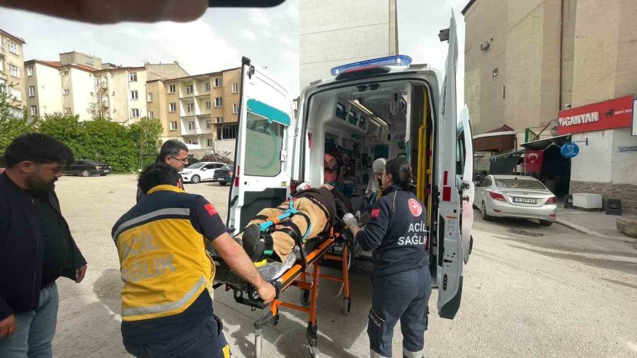 Karaman’da Yaşlı Adamın Yaralandığı Kaza Anı Kameraya Yansıdı