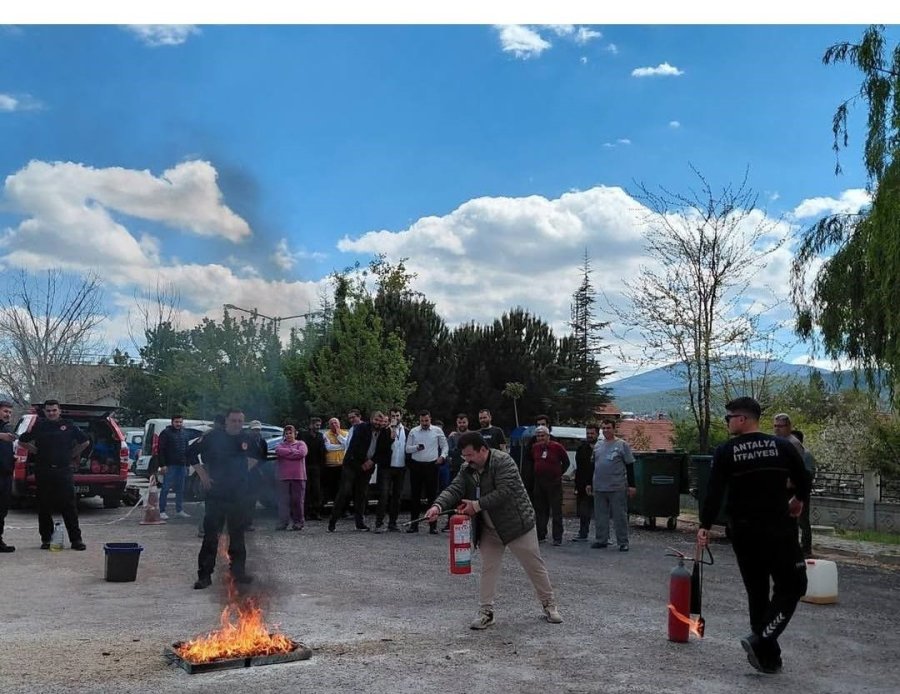 Korkuteli Devlet Hastanesinde Yangın Ve Tahliye Eğitimi