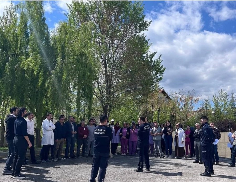 Korkuteli Devlet Hastanesinde Yangın Ve Tahliye Eğitimi