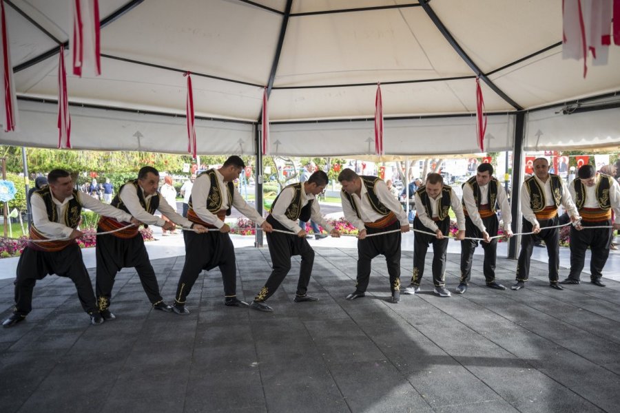 Mersin’de Engelliler Haftasında 60 Vatandaşa Akülü Sandalye Desteği