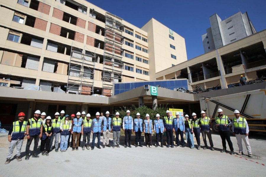Akdeniz Üniversitesi Hastanesi Yeni İnşaatı Yüzde 30 Tamamlandı