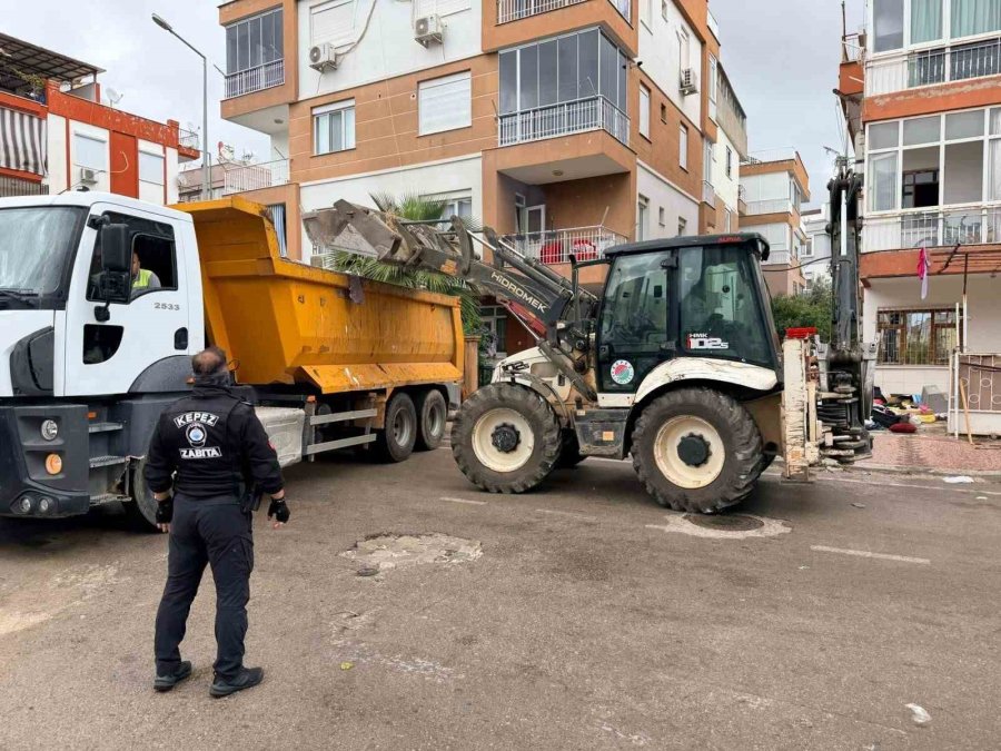 Kepez’de Çöp Ev Operasyonu