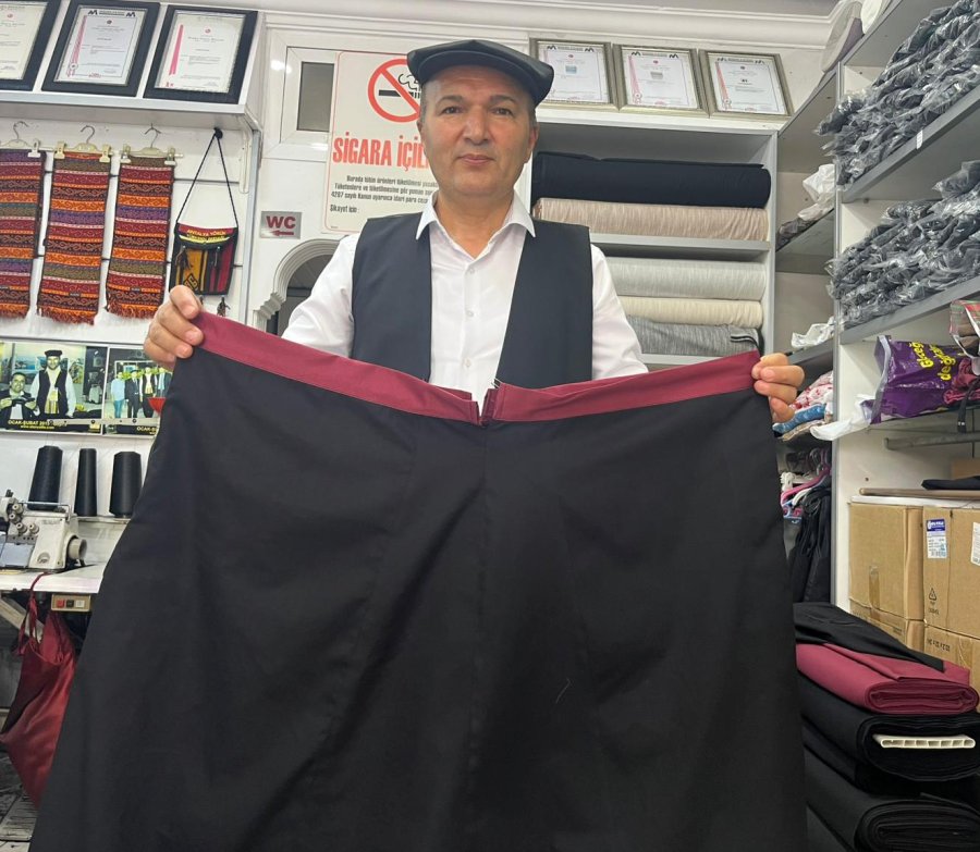 30 Metrekarelik Atölyede 36 Yıldır Alanya Şalvarını Dünyaya Tanıtıyor