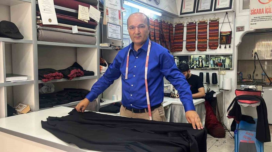 30 Metrekarelik Atölyede 36 Yıldır Alanya Şalvarını Dünyaya Tanıtıyor