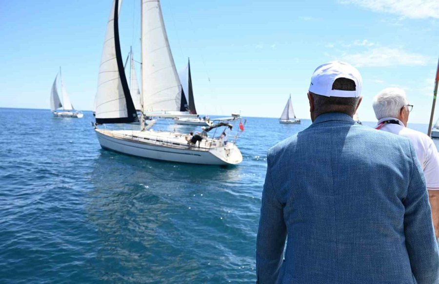 Antalya Yat Yarışları Kemer’den Start Aldı