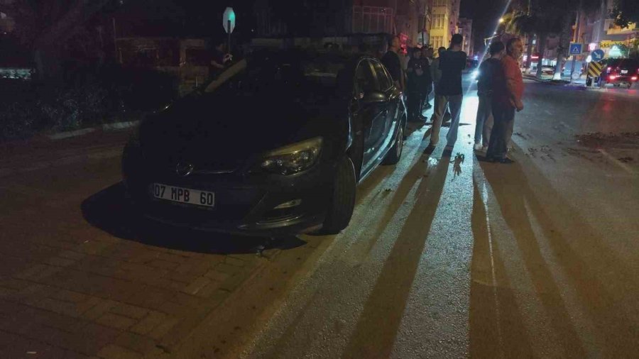 Manavgat’ta Otomobil İle Motosiklet Çarpıştı: 2 Yaralı