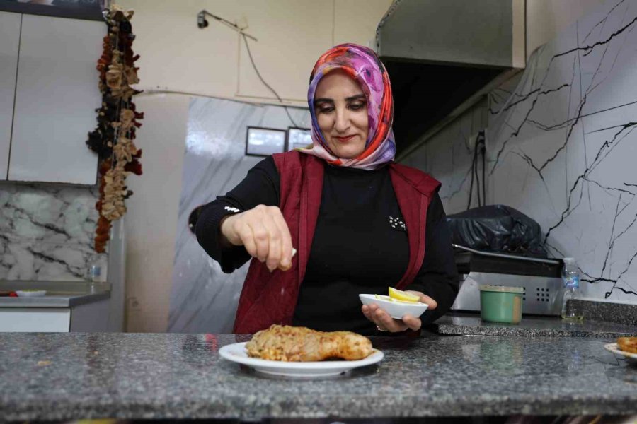 Şırdan Ve Mumbar Yapıp Pazarlarda Sattı, Şimdi Kendi Dükkanının Patronu Oldu