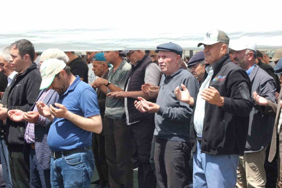 Kuraklıkla Anılan Karapınar’da Yağışlar İçin Şükür Duası