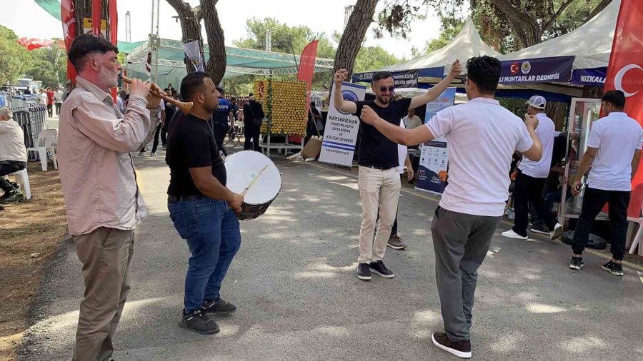 33. Geleneksel Türkmen Şöleni’ne Binlerce Kişi Katıldı