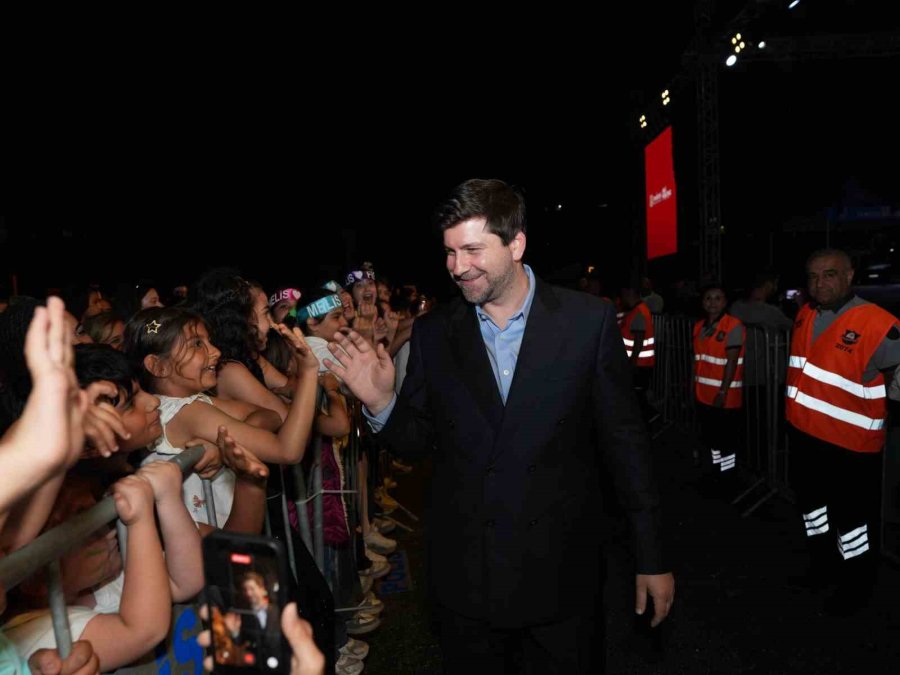 Tarsus’ta Çocuk Ve Gençlik Festivali Coşkuyla Başladı