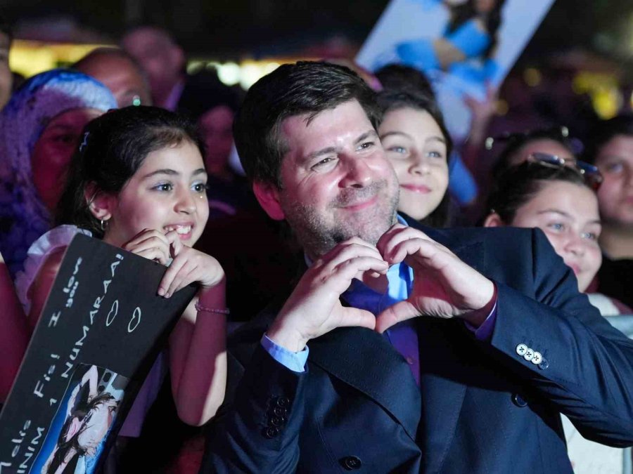 Tarsus’ta Çocuk Ve Gençlik Festivali Coşkuyla Başladı