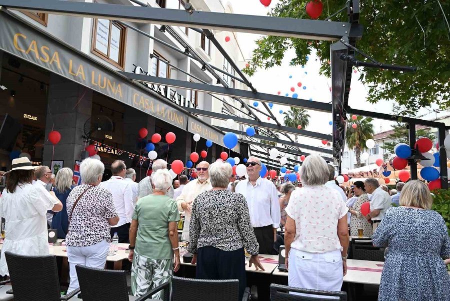 Kemer’de Norveç Milli Bayramı Kutlandı