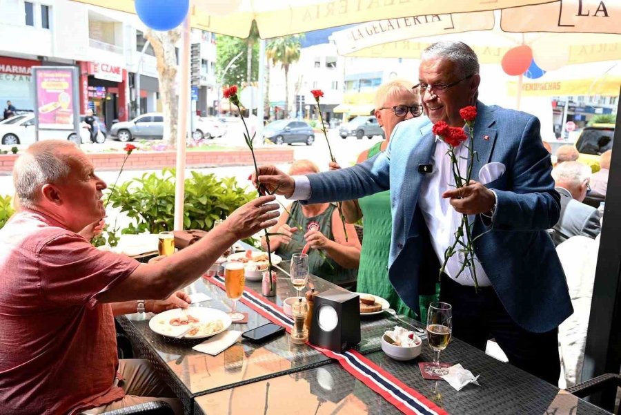 Kemer’de Norveç Milli Bayramı Kutlandı
