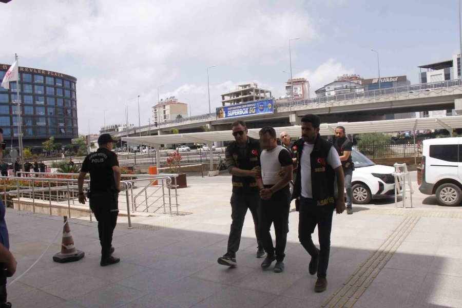 Selektör Yapma Nedeniyle Çıkan Tartışmada Öldürülen 3 Kişinin Cenazeleri Teslim Alındı