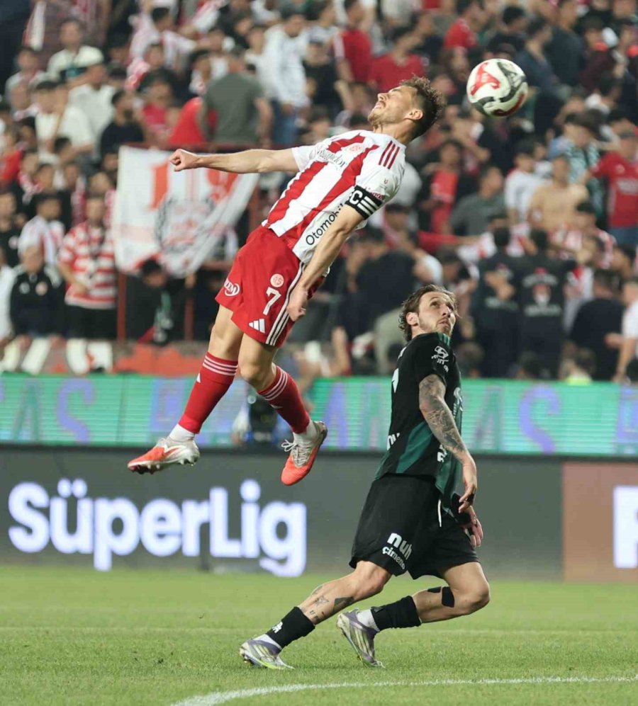 Süper Lig’e Veda Eden Son Takım Antalyaspor Oldu
