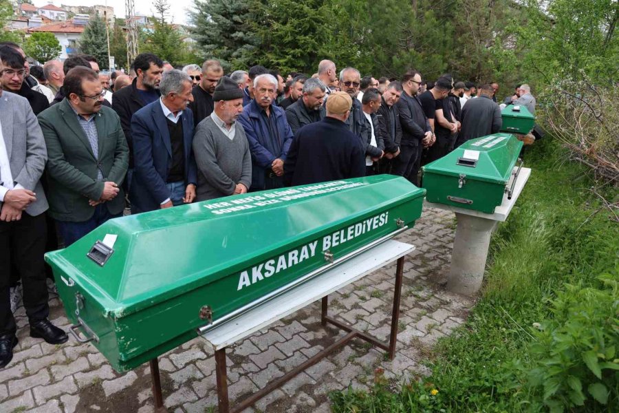 Su Kuyusundaki Temizlik Faciasında Ölen 3 Kişi Son Yolculuğuna Uğurlandı