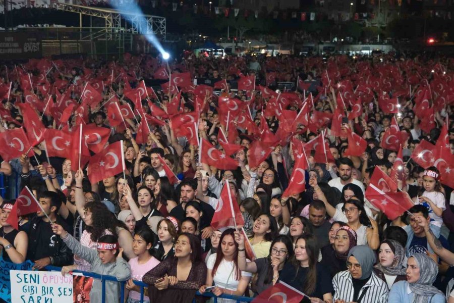 Kepez’de 19 Mayıs Coşkusu Gençfest İle Yaşandı