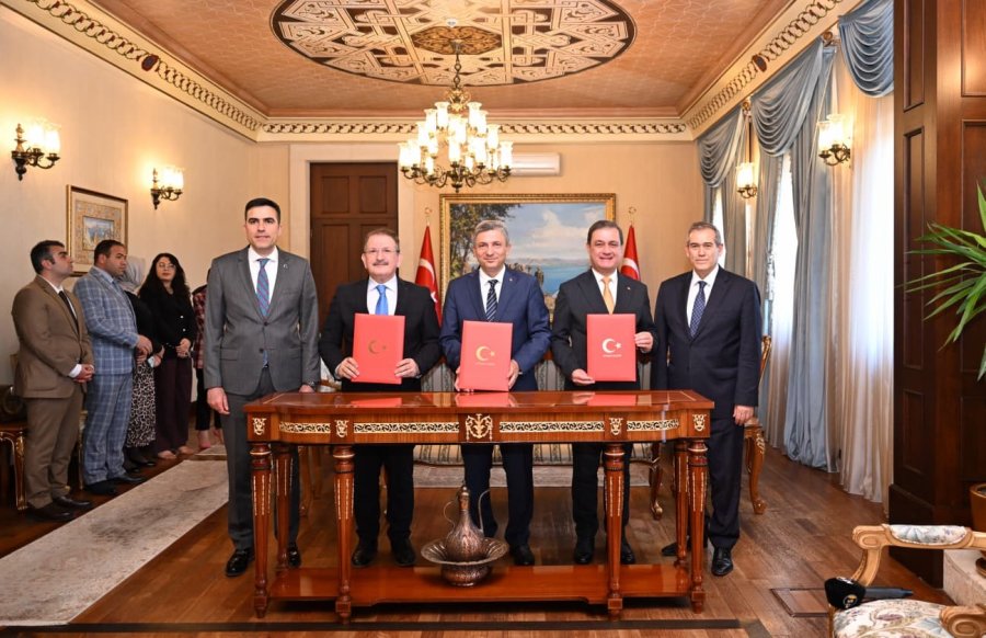Elmalı’ya 2 Yeni Sağlık Tesisi