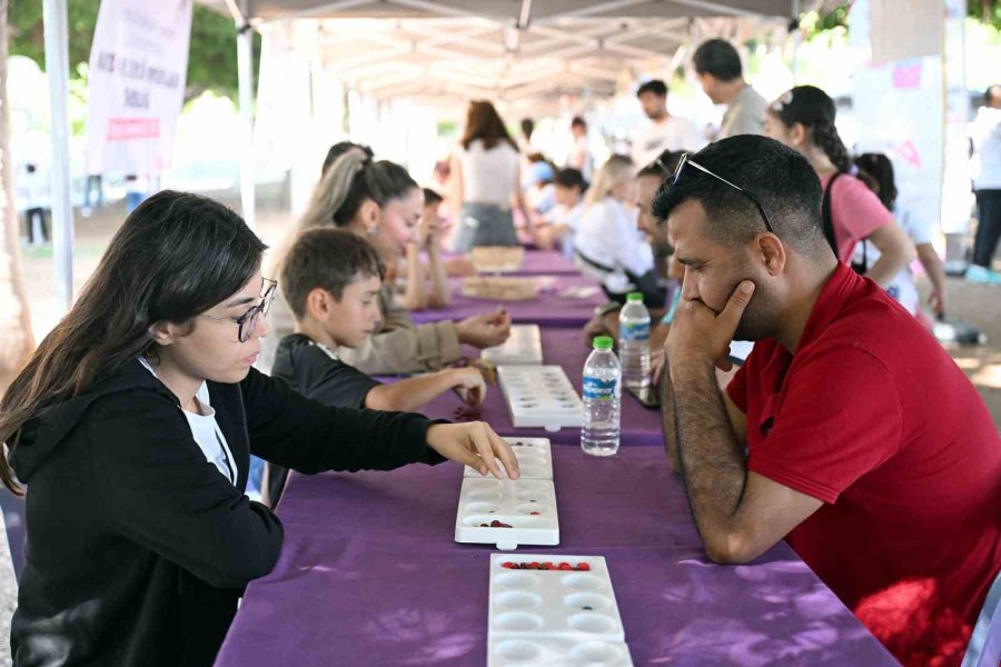 Mersin’de Çocuklar Akıl Ve Zeka Oyunları Şenliğinde Buluştu