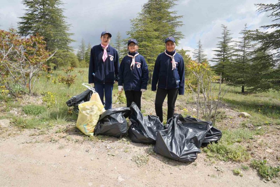 Niğde’de ’ormanı Sev, Yeşili Koru’ Mesajı İle Sahaya Çıkıldı