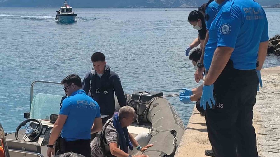 Tur Teknesinde Rahatsızlanan Turistin Yardımına Deniz Polisi Yetişti