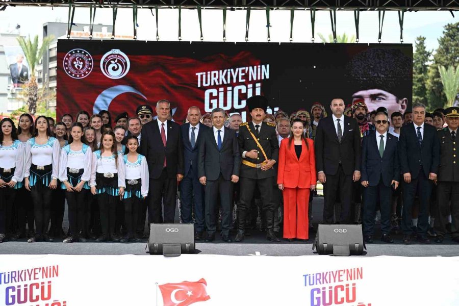 Antalya’da 19 Mayıs Şöleni