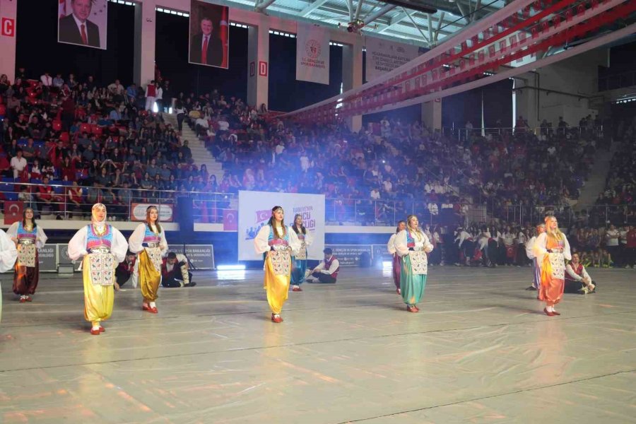 19 Mayıs Niğde’de Coşkuyla Kutlandı
