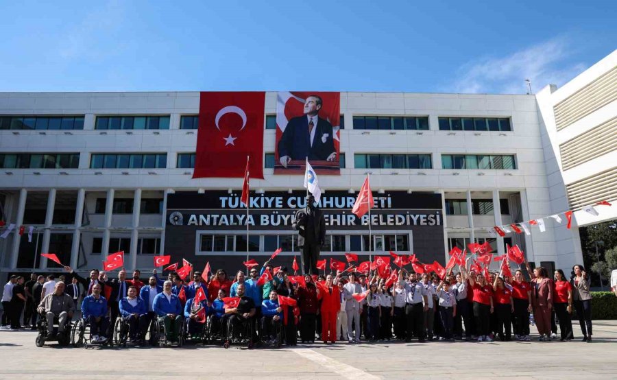 Büyükşehir Belediyesi’nde 19 Mayıs Töreni