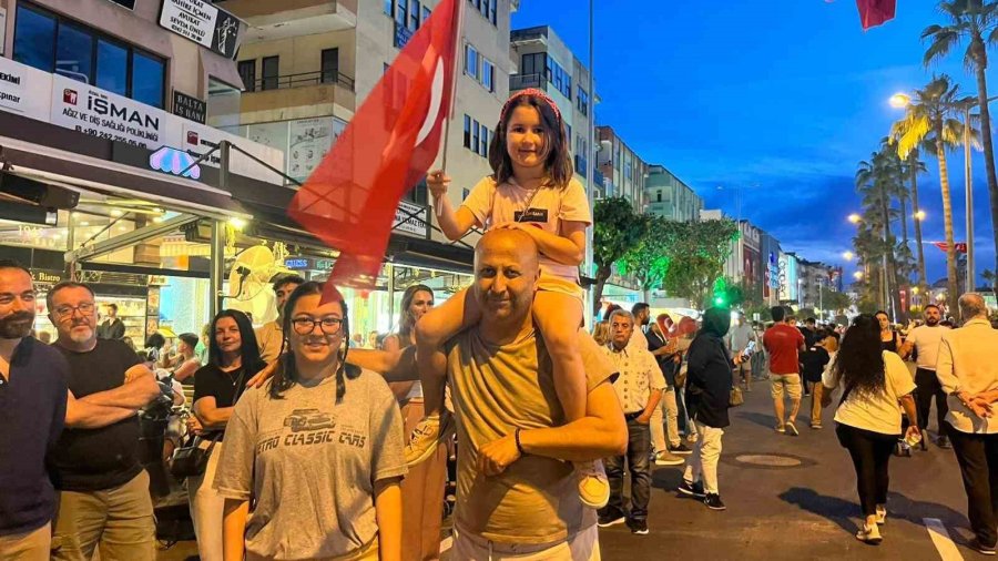 Alanya’da Fener Alayı Ve Ceza Konseriyle 19 Mayıs Kutlaması