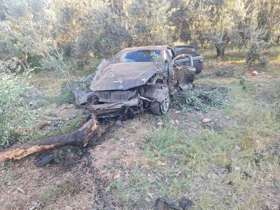 Hurdaya Dönen Araçtan Yaralı Kurtuldu