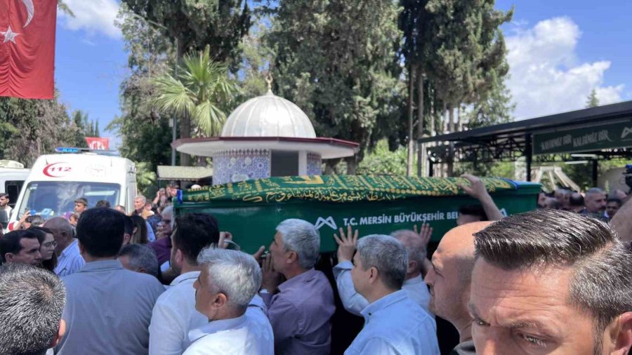 Mersin’deki Vahşette Hayatını Kaybedenlerin Cenaze Namazı Kılındı