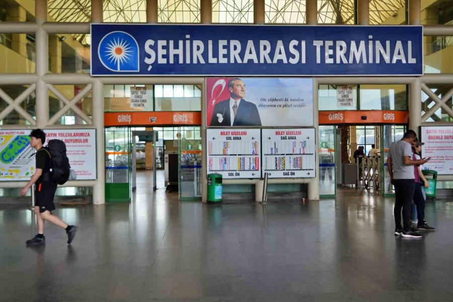 Antalya Otogarında Bayram Öncesi Bilet Ve Fiyat Etiketi Denetimi