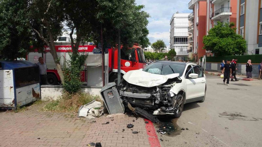 Antalya’da Yunus Timleri Kaza Yaptı: 2 Polis Yaralı