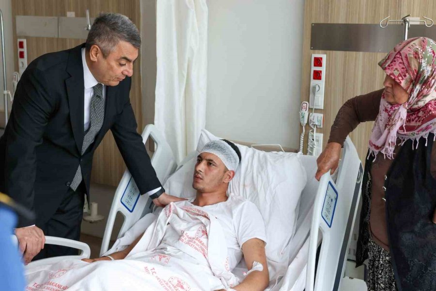 Mersin’deki Katliamdan Yaralı Kurtulanların Tedavisi Sürüyor: "bal Var Mı Diye Sordu, Sonra Silahı Sıktı"