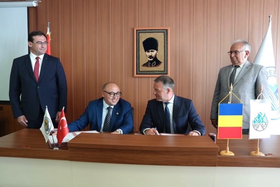 Erdemli İle Romanya’nın Braila Kenti Kardeş Şehir Oldu