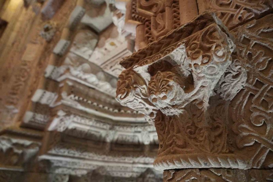 Niğde’nin Tarihi Mirası Sungurbey Camii’nde Restorasyon Tamamlandı