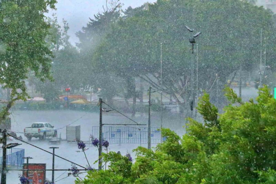 Antalya’da Mayısta Sağanak Ve Dolu Sürprizi