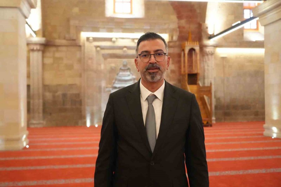 Niğde’nin Tarihi Mirası Sungurbey Camii’nde Restorasyon Tamamlandı