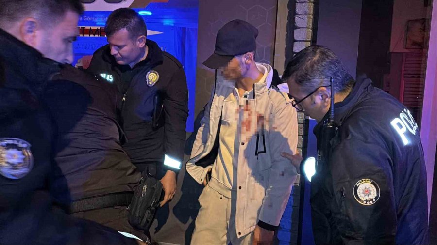 Aksaray’da Kaybolan Köpeğini Arayan Genç, 2 Kişi Tarafından Bıçaklandı