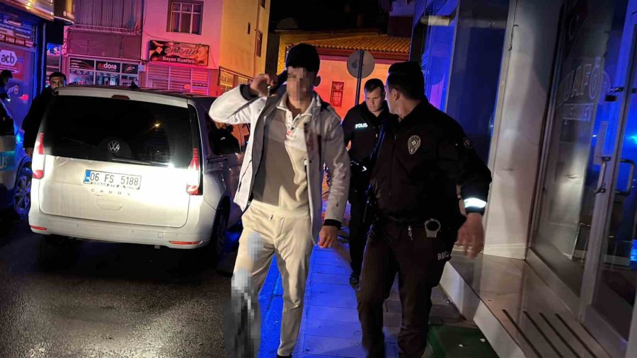 Aksaray’da Kaybolan Köpeğini Arayan Genç, 2 Kişi Tarafından Bıçaklandı