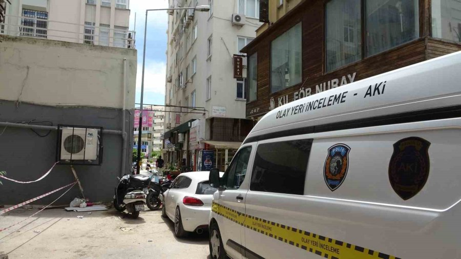 2 Gündür İşe Gitmeyen Havalimanı Çalışanı Evinde Ölü Bulundu