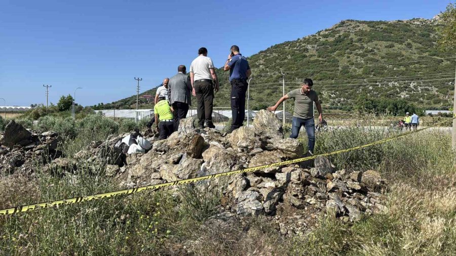 Antalya’da Kayalık Alanda Kaza Yapan Motosikletin Sürücüsü Hayatının Kaybetti