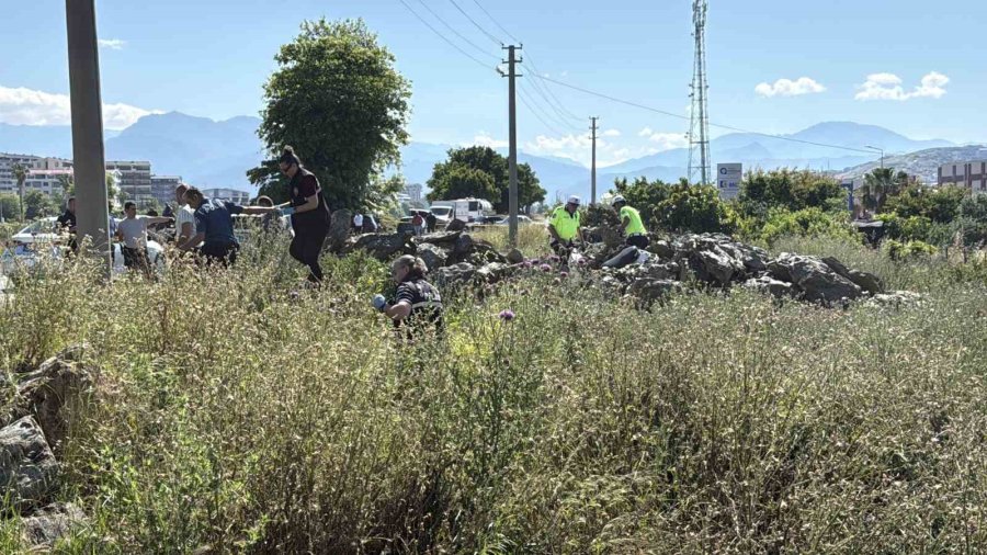 Antalya’da Kayalık Alanda Kaza Yapan Motosikletin Sürücüsü Hayatının Kaybetti
