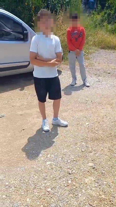 Polisin Plakalı Neden Kapattın Sorusuna "ceza Yazıyorlar" Cevabını Verdi