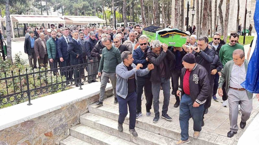 İzmir’de Vahşete Kurban Giden Emine Dönmez’e Memleketi Akşehir’de Acı Veda