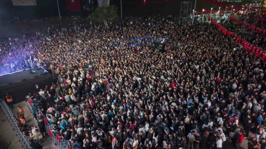 Sporun Ve Gençliğin Şehri Mersin’de Mert Demir Rüzgarı Esti