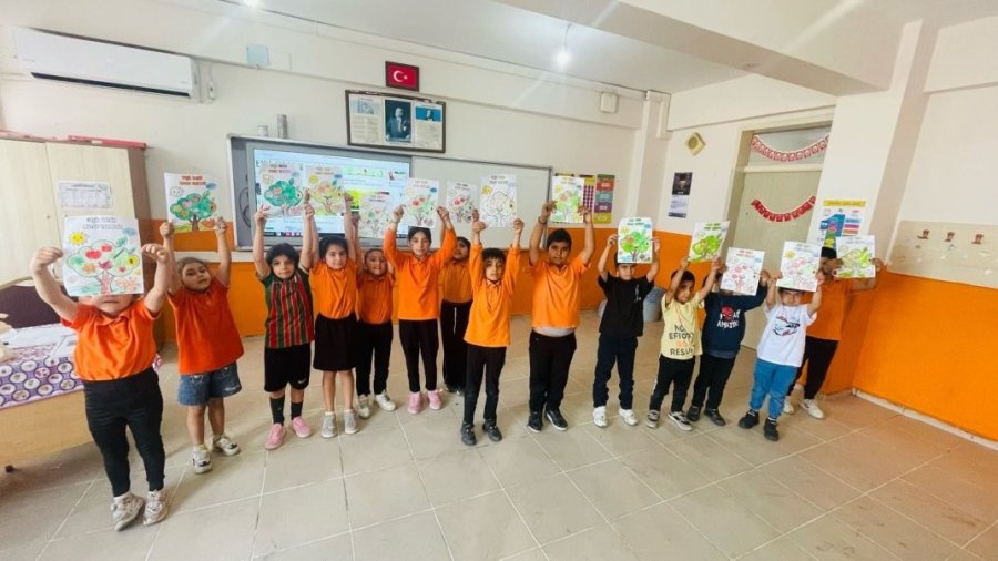 Mersin’de Okullarda İlk Ders ’yeşil Vatan’ Oldu