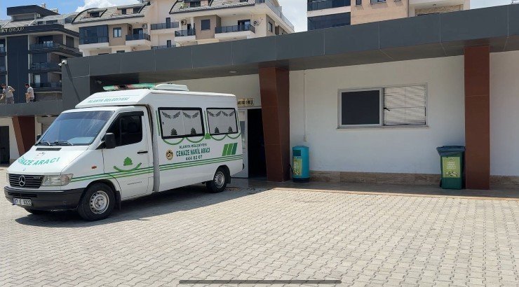 Alanya’da Takla Atan Otomobil Alev Aldı: 2 Ölü, 3 Ağır Yaralı